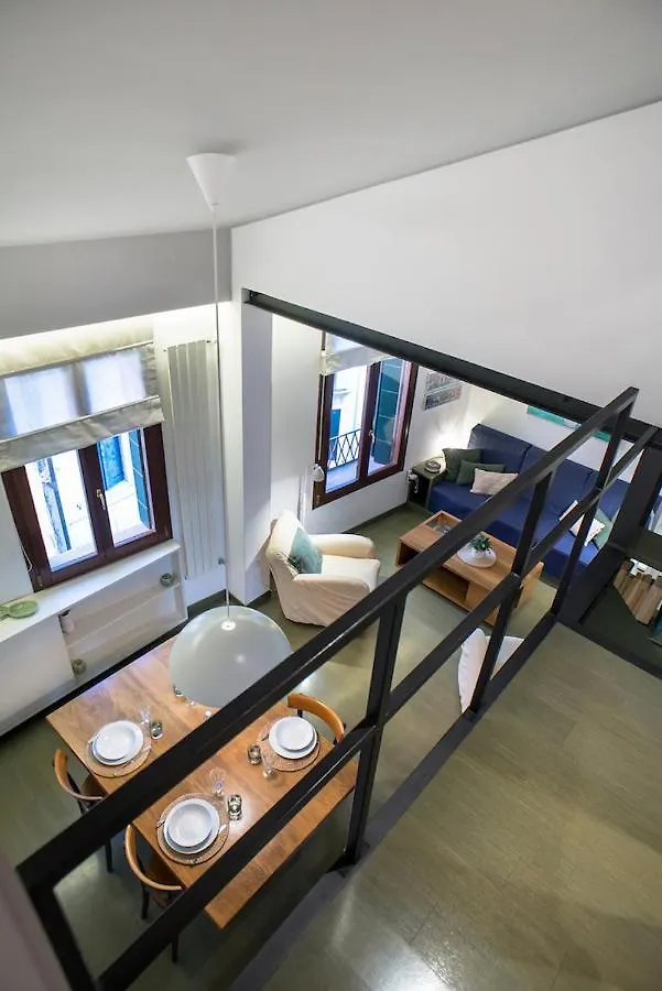 Mansardina - 1 Min From Accademia - Duplex Stylish And Cosy Apartment Venice