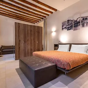 Dei Greci Appartement