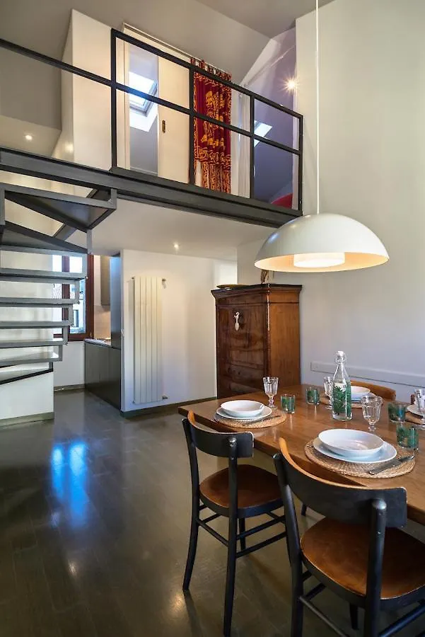 Mansardina - 1 Min From Accademia - Duplex Stylish And Cosy Apartment Venice Italy