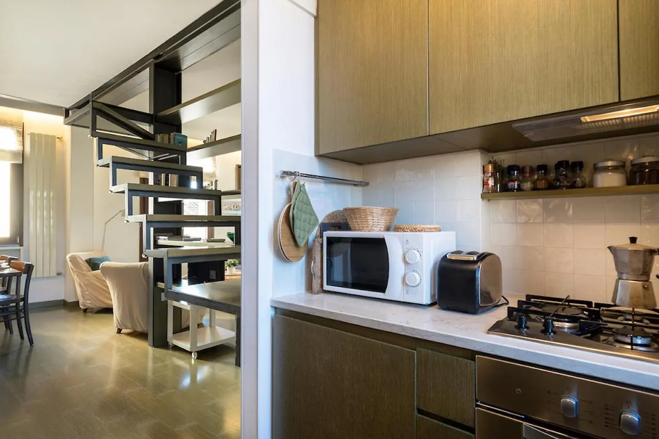 Mansardina - 1 Min From Accademia - Duplex Stylish And Cosy Apartment Venice Italy