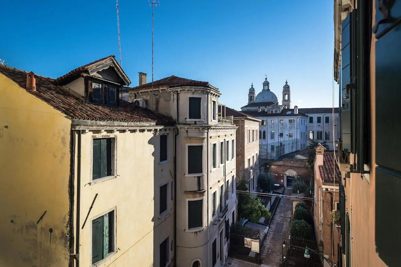 Mansardina - 1 Min From Accademia - Duplex Stylish And Cosy Apartment Venice