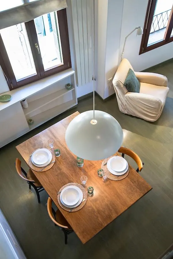 Mansardina - 1 Min From Accademia - Duplex Stylish And Cosy Apartment Venice