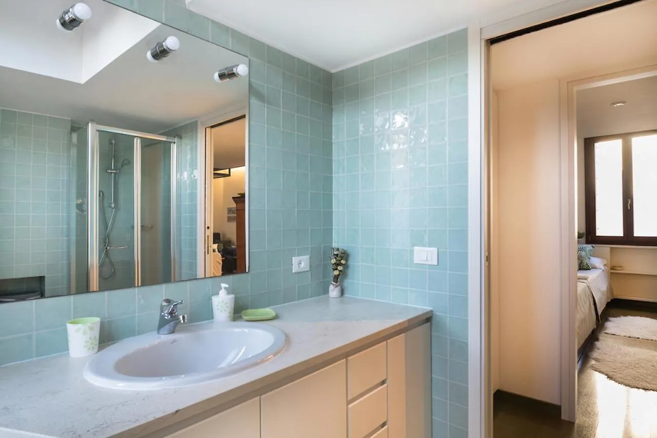 Mansardina - 1 Min From Accademia - Duplex Stylish And Cosy Apartment Venice 0*,